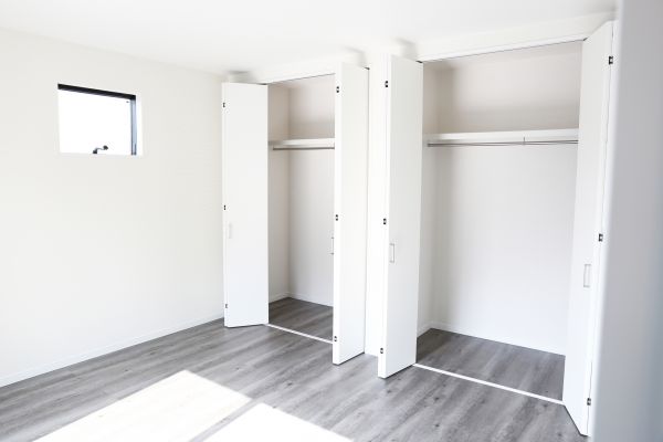 Closet Doors Replacement