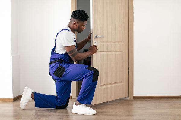 Apartment Door Repair Service