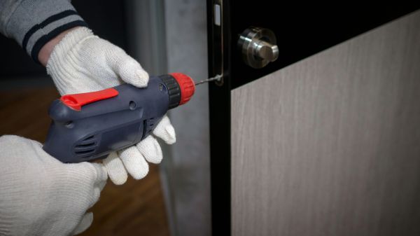 Apartment Door Service
